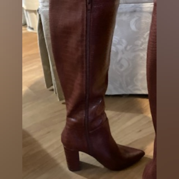 SHE&IN burgundy size 6.5 boots - Picture 13 of 14